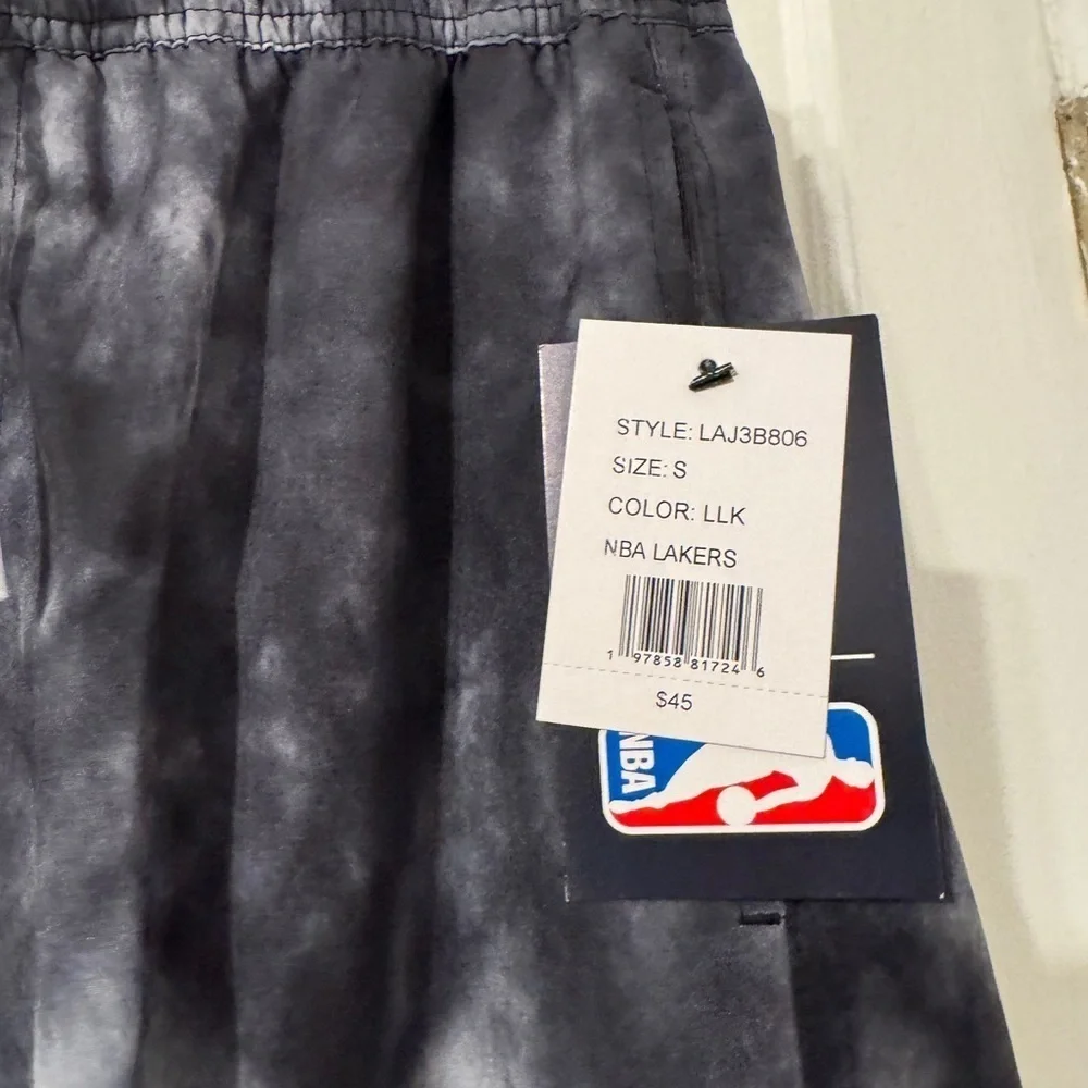 Laker Board shorts small NWT